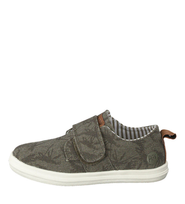SNEAKERS | PAX