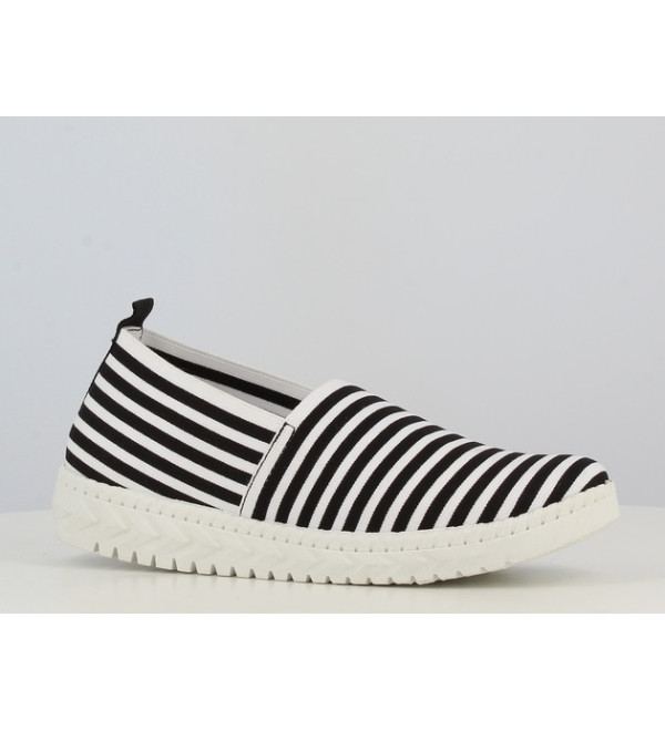 SNEAKERS | CORTINA